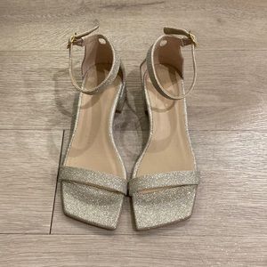 NWOT Stuart Weitzman Gold Small Square Toe  Block Heeled